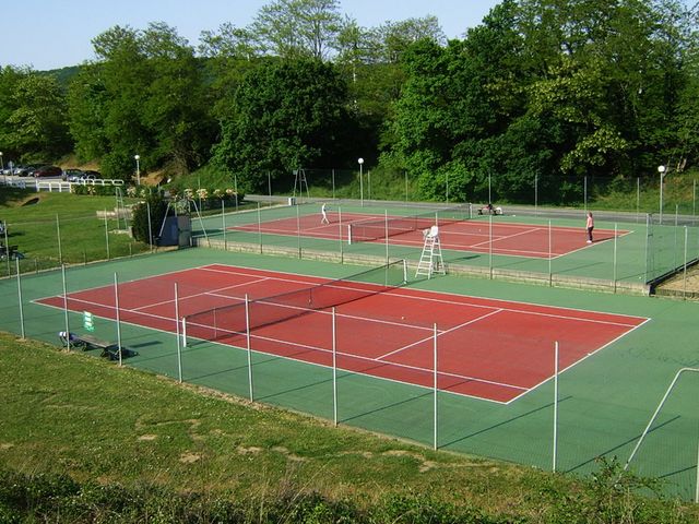 Основания спортивных площадок и теннисных кортов