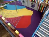 Травмобезопасное покрытие для веревочных парков